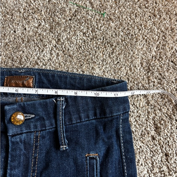 Mother The Drama Joyride Flare Jeans in Classic Blue Jeans Size 24 - Picture 5 of 8